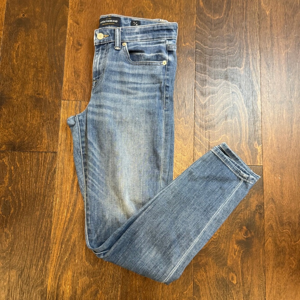 Lucky Brand Women's Size 6 / 28‎ Mid Rise Skinny Jeans Medium Wash Denim